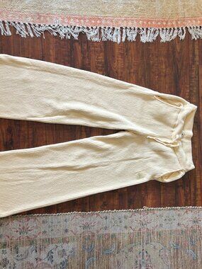 Alo Butter Yellow Lounge Pants